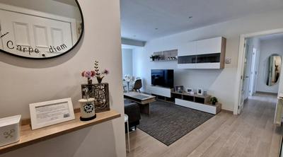 Soleado a un Paseo de la Catedral