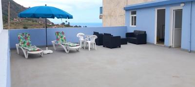 Casa unifamiliar. Gran terraza. Vistas. Tele working