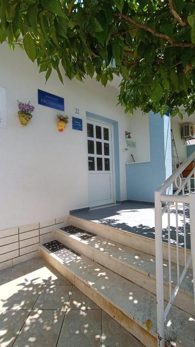 Vesna - room with private bathroom near sea