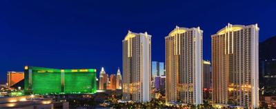 MGM Signature PH 30th floor Deluxe Studio apartment Strip Facing with Balcony