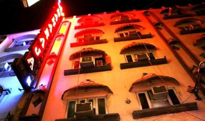 Hotel Maharaja Continental - 5 Mints walk From New Delhi Railways Station