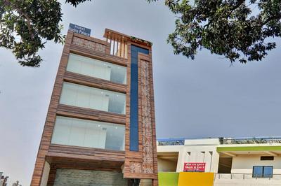 OYO Hotel Rudra Palace Near Phoenix United Lucknow