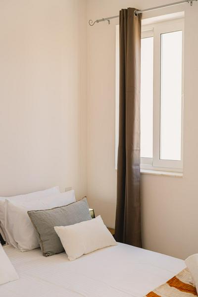 Charming Studio & 1BR Apartments Near Sea by Beyond air! Great Location!
