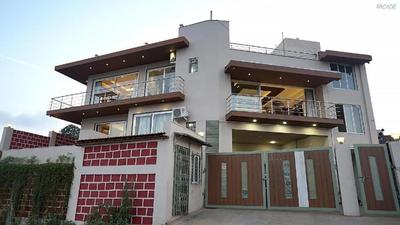 Hillview rooms by 29 bungalow