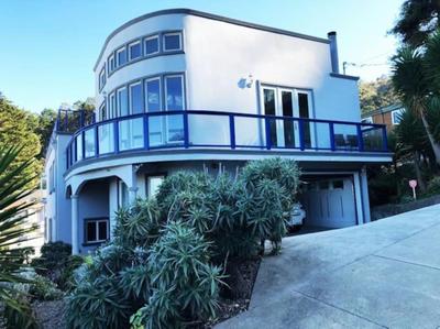 Beach House near San Francisco Downtown