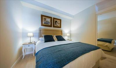 Colon Suites