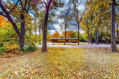 Indy Home w/ Dog-Friendly Yard! 9 Mi to Dtwn