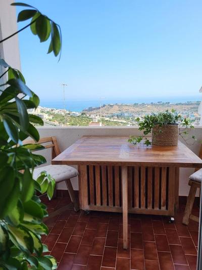 Hillside Studio with Sea View & Fibre Internet