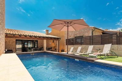 Villa Nogues by Sealand Villas