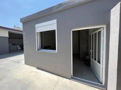 Modern Stylist House for Friends