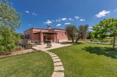 Villa Le Majole by Perle di Puglia