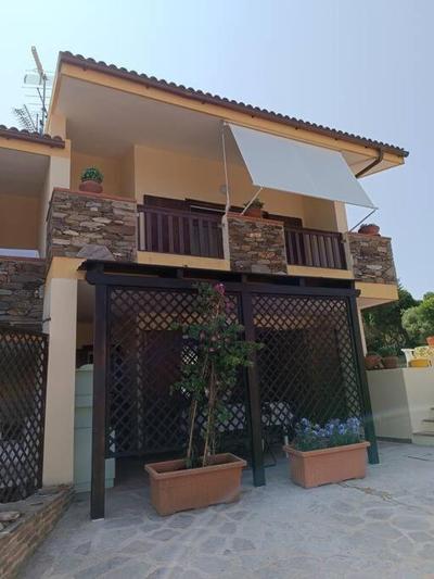 Alma Ruia apartments