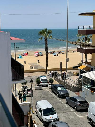 Vistas al mar a 10 metros de la Playa de Regla PARKING GRATIS
