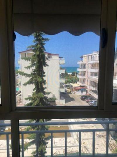 Lili's House Golem, Durres