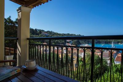 Eritha Apartments & Studios