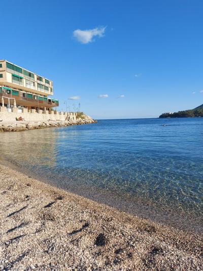 Appartamento con 2 terrazze Porto Azzurro a 300 mt dal centro