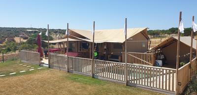 Larah Land 4 Star Glamping Yala Lodge plus kids lodge
