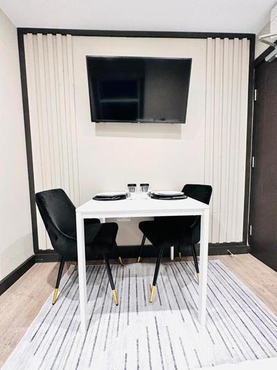 Central Studio Like a Hotel Room