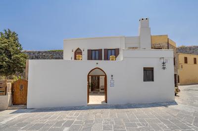 Nikolas Old Town