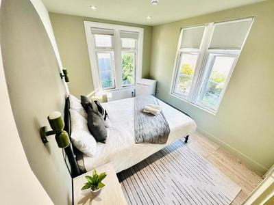 Boutique Ensuite Room like hotel