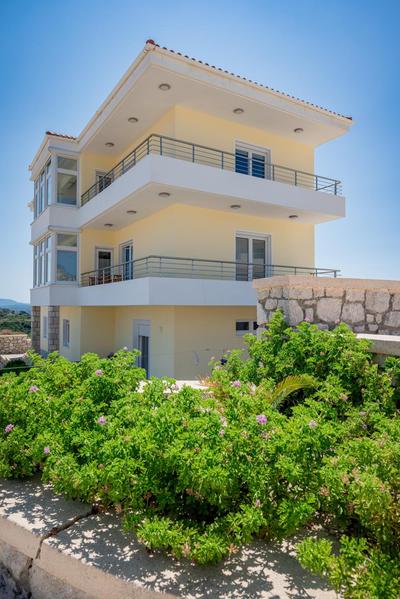 Agnanti Sea View Villa