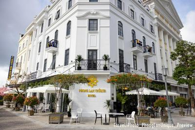 Phong Lan Unique Hotel