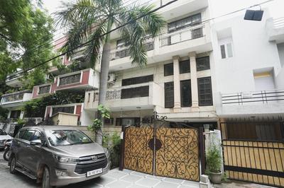 Mintstar Apartment and Suites