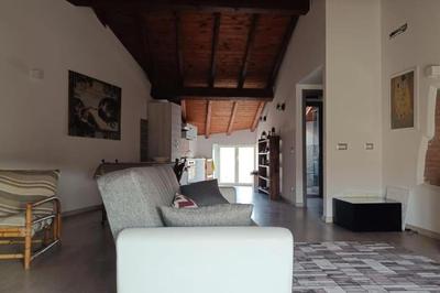 Puzzle House, mansarda di 130mq con open space al centro storico