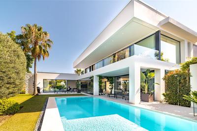 Luxury Villa MBH