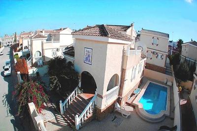 6BR Family Villa with Pool in Gran Alacant