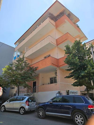 Kejsi Apartments