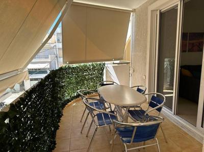 Riviera beach, seaside spacious apt.