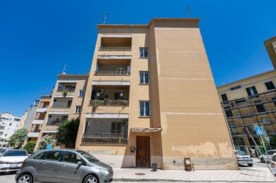 Cagliari Lovely Apartment near the Station!