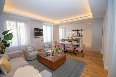 For You Rentals Lujoso y elegante ap TEMPORAL en Centro Madrid ALC353