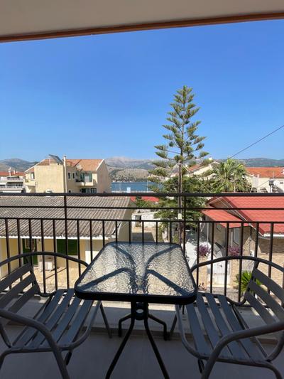 Arian Apartments
