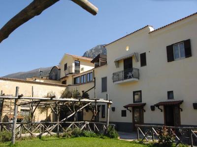 Reale Wine Resort