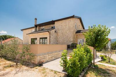 Luxury Apartment Budimir