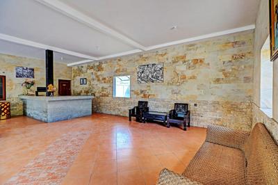 OYO 92706 Nadia Pansion