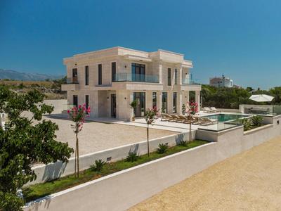 Villa Stone house