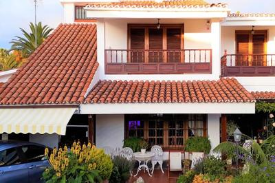 Apartamento tranquilo en una casa con jardín
