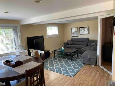 Adorable 2-bedroom guesthouse with free parking