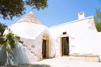 TRULLO - VERDE MEDITERRANEO Immerso nella meravigliosa VALLE D'ITRIA