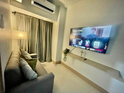 Shore 3 Tower 1 MOA Pasay F Suite Staycation