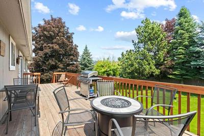 Hot tub! Sleeps 8-11Upscale Area