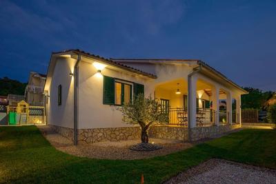 Villa E by IstriaLux