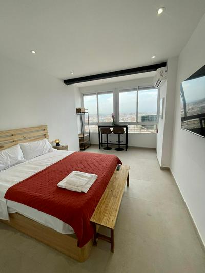 Sky Views Studio in City Centre