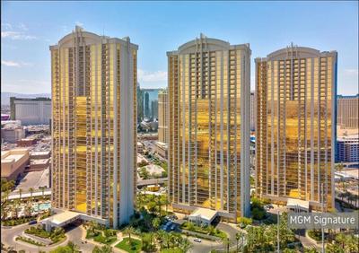 Signature MGM Suite with Strip and Sphere View