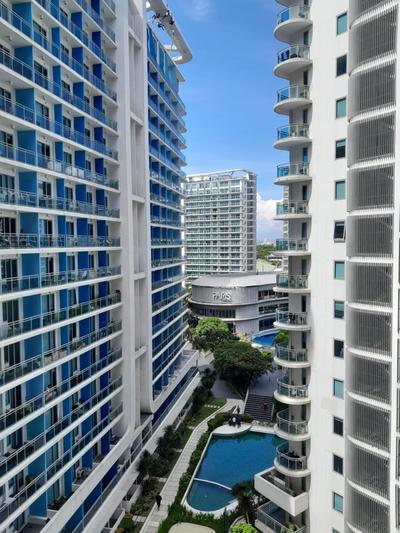 Azure Urban Resort Bahamas Tower