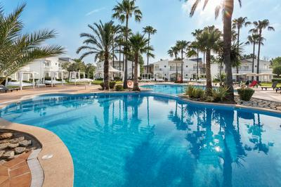 Garden Saladina - Adults Only