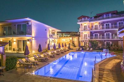 Amoudi Studios Apartments Hotel